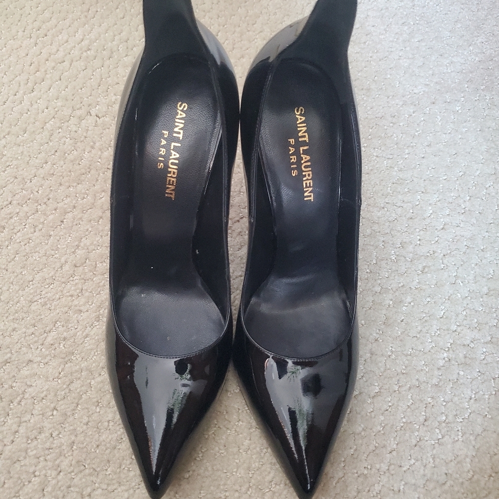 Yves Saint Laurent paris patent pumps size 39